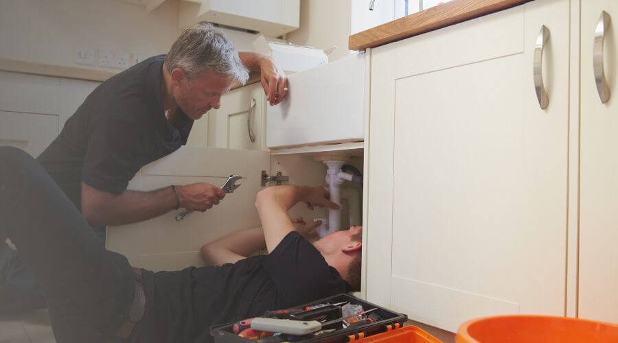 Professional burst pipe repair services in Las Piedras, PR